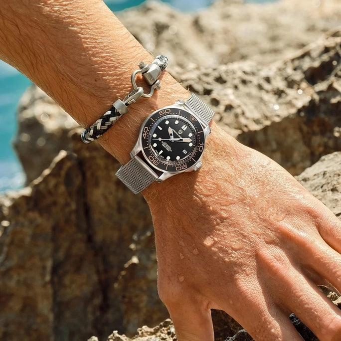 Luxury Watch – A Reinterpretation of the Iconic 007