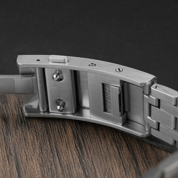Luxury Watch – A Reinterpretation of the Iconic Seamaster Diver 300