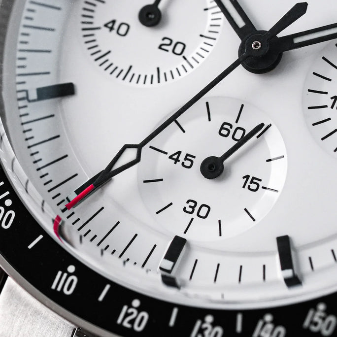 Luxury Quartz Chronograph Watch with Sapphire Glass